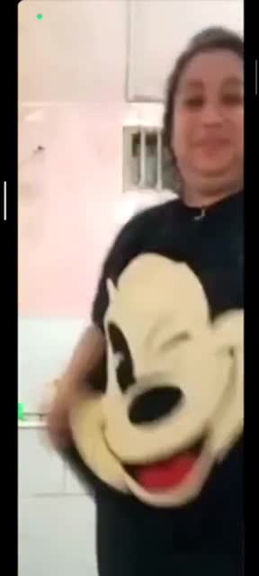 Tante andalanku lagi live sambil mandi remas toket di ruang tamu nikmat banget
