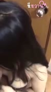 Enaknya Crot di Mulut mandi di toilet umum sampai lemas