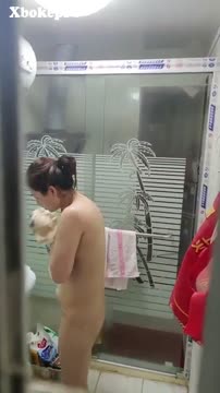 Bokep bugil stw ngintip mandi – striptis di hotel