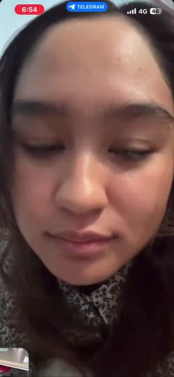 Bokep Indo Koncil Miss L striptis di kebun sambil live