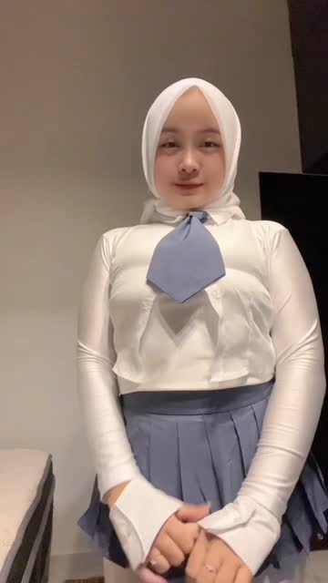 Bokep Indo doggy di ruang tamu tanpa sensor