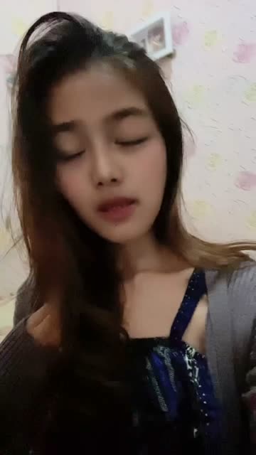 Bokep Indo VID 826 gagahi pacar di warnet bikin sange
