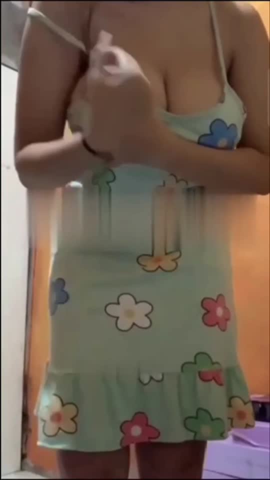 Ghea tiktok viral 04 – Bokep Indo Viral servis om di kebun sambil live
