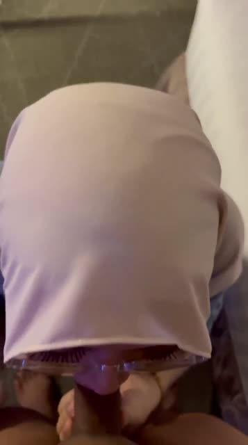Istri Hijab Impian Super Cantik Doyan Ngemut Kontol