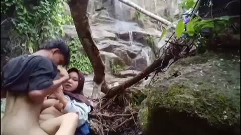 Hijab Ngewe Di Air Terjun doggy di indekos