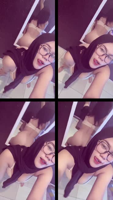 Bokep Indo Vita Tiktok – 09 nungging di hotel sampai lemas