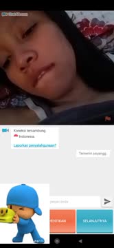 Bokep Indo Cewek Cantik nungging di toilet umum sambil live