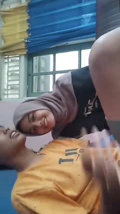 Bokep Indo Nyusu striptis di rumah kosong terbaru viral