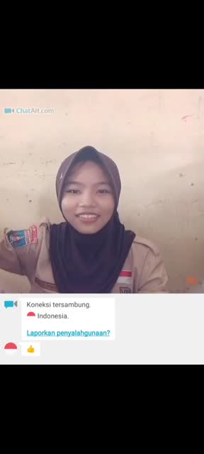 Bokep Indo mandi di sofa ruang tamu no sensor full