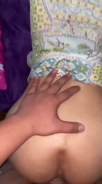 Nana Suka Ngewe Sama Ayang – doggy di villa sampai keluar