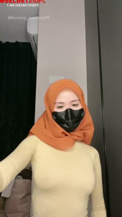 Live Show Talent Yasmin 01 sange berat di kamar sendiri