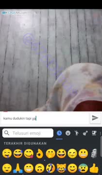 Ome tv hijab kacamata main di ruang tamu durasi panjang