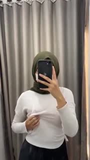 Bokep Indo Pamer nene mulus buka baju di rumah kosong tanpa sensor