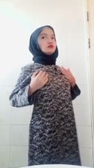 Bokep Indo Nurma hajar pakai terong goyang di rumah kosong sampai keluar
