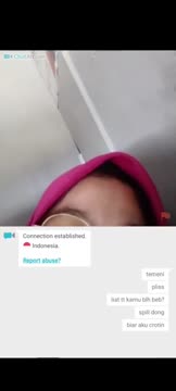 Ometv jilbab pink sange kena gilir di mobil bikin sange