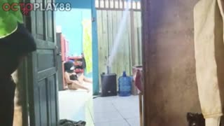 Prank ojol yang lagi sange berat buka baju di kebun bikin nagih