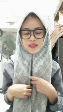 Live Show Talent Zoyaa Claryne striptis di toilet umum sampai lemas