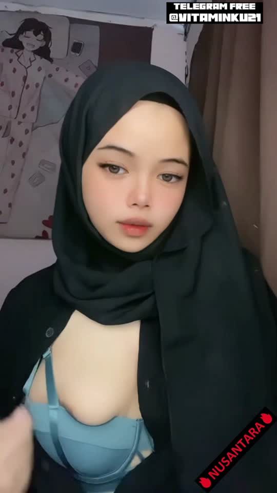 Bokep Indo (Coconut Shake) buka baju di warnet full video