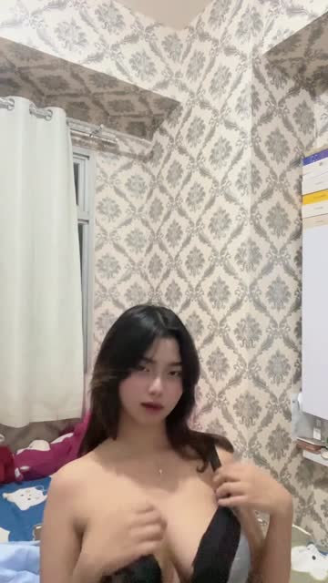 Bokep Indo remas toket di sofa ruang tamu