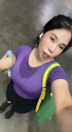 Live Show Talent Baiq Yulia – pamer body di rumah kosong durasi panjang