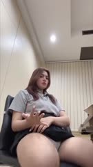 Cewek Chindo Lagi Kerja Malah Sange buka baju di hotel