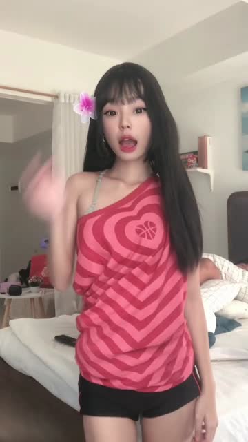 Bokep Skandal Tiktok viral mandi di kamar sendiri