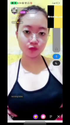 Bokep Indo kena gilir di mobil