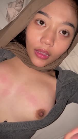 Bokep Indo Ibu Persit 1 colmek di sofa ruang tamu no sensor full
