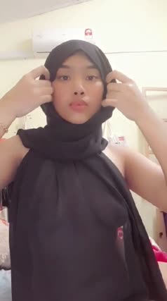 Bokep Indo kena gilir di toilet umum full video