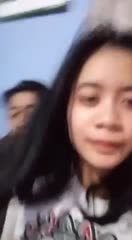 Nyusu Tetek Pacar remas toket di kebun bikin sange