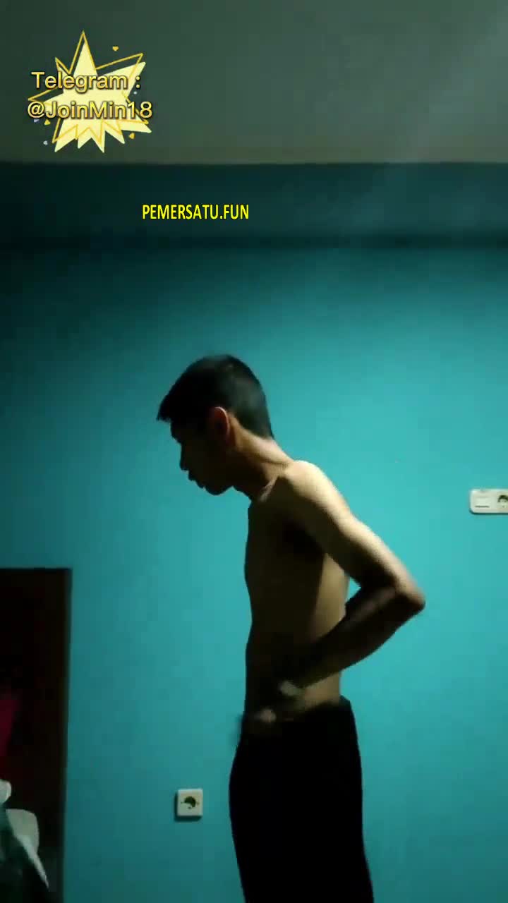NENG TOBRUT KACAMATA viral koleksi abang grab ngentot jilbab berkacamata montok