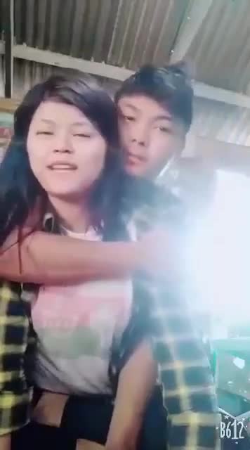 Bokep Indo Pacaran di warung remes punya ayank
