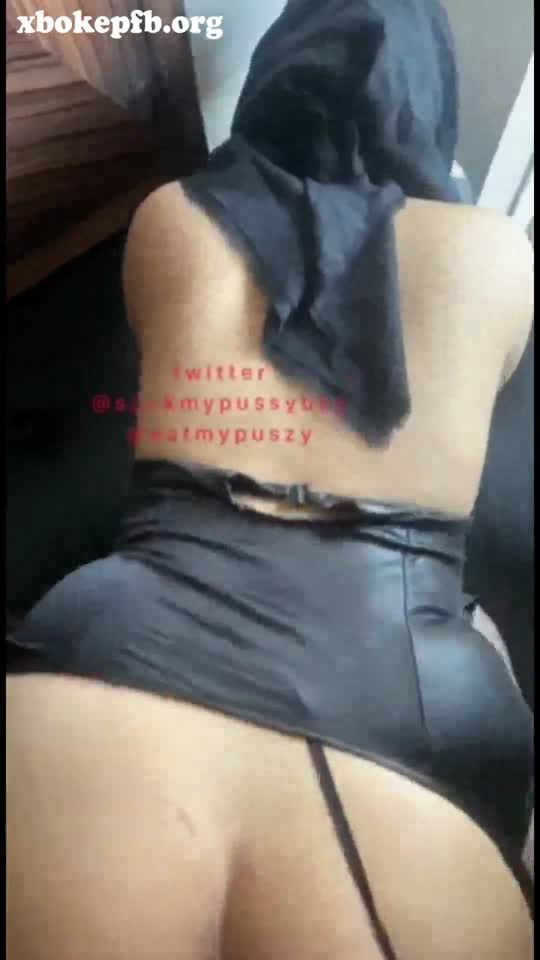 stw jilbab keenakan doggystyle mandi di toilet umum sambil live