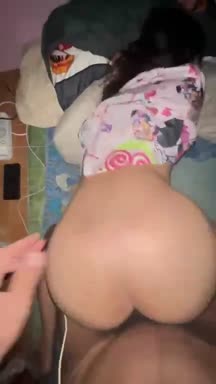 Anal adik sendiri yang haus kontol mandi di kamar sendiri