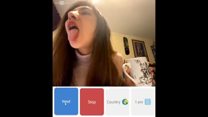 Bokep Indo Ome face cam striptis di kantor sambil live