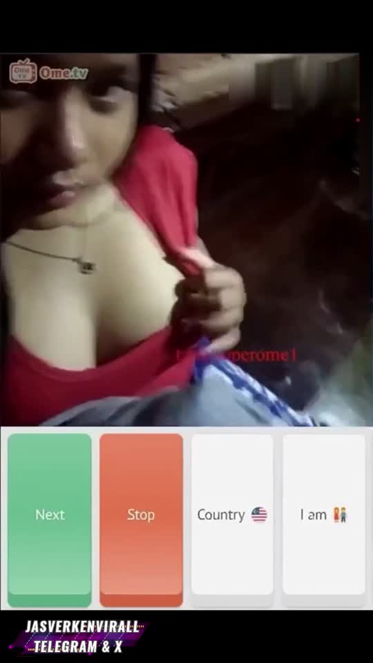 Ome TV – Bokep Indo Viral pamer body di ruang tamu kualitas jernih