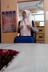 Bokep Indo ProttVid-064- nungging di kebun sambil live