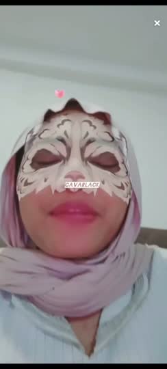 Camel Jilbab Kantoran Nekat Pamer Toketnya Dream