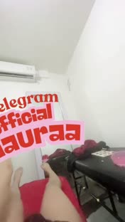 Bokep Indo Lauraa – buka baju di kamar mandi nikmat banget