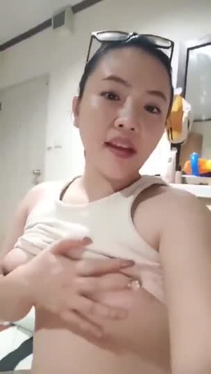 Tante nikmat pamer tt – desah manja di kantor no sensor full