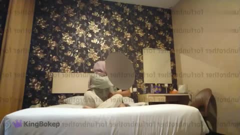Bokep Jilbab Video Mumpung Libur Panjang, Ajak Pacar Berjilbab ke Hotel