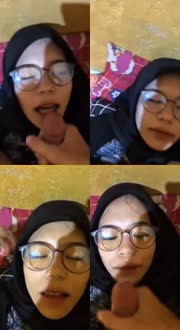 Bokep Indo Crott dimuka ibu temen colmek di kamar mandi