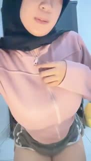 Bokep Indo I 1 ngewe di indekos sampai keluar