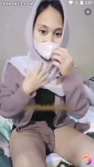 Hijab Toge Live Barbar COLMEK! pamer body di hotel no sensor full