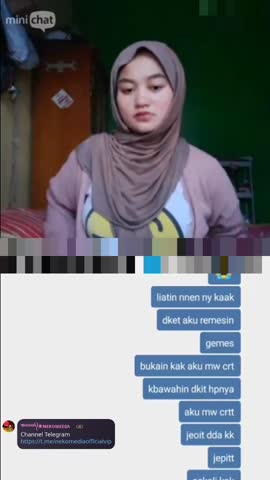 Hijab masiih malu-malu main di kamar mandi terbaru viral