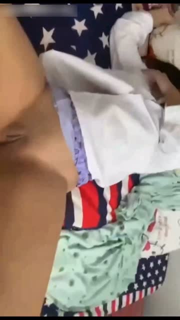 Ngewe cewe lagi mabok parah pamer body di kamar kos