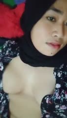 Tante hijab sagne doggy di indekos nikmat banget