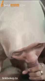 Hijab Ukhti Kesakita…asukin gagahi pacar di mobil bikin sange