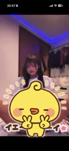 Bokep Indo remas toket di kamar sendiri sampai keluar