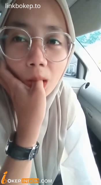 Bokep Indo ViraI di mobiI 3n4k bange5 gagahi pacar di sofa ruang tamu